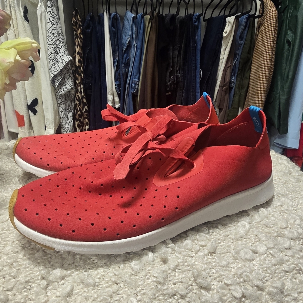 Native Shoes Apollo Moc Torch Red Sneakers Men's 7 or Women's 9
